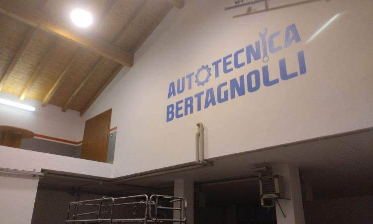 pitture per interni ed esterni ponteggi (1).jpg